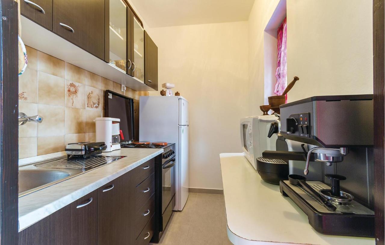 3 Bedroom Beautiful Apartment In Медулин Екстериор снимка