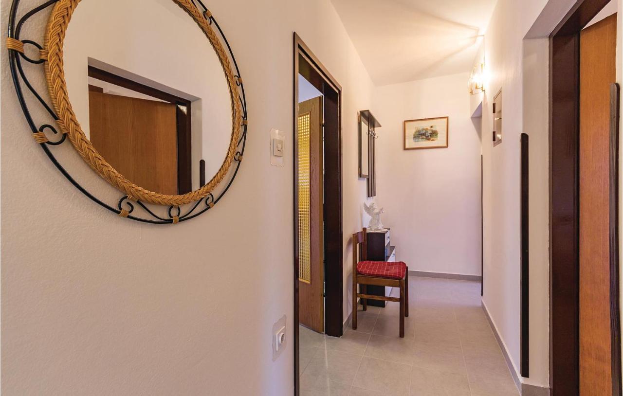 3 Bedroom Beautiful Apartment In Медулин Екстериор снимка